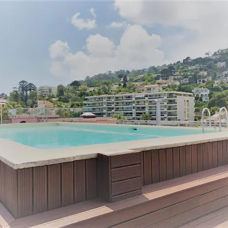 Apt Golfe Juan - 5Min Des Plages - Parking Privee - Piscine Rooftop Vallauris Exterior photo
